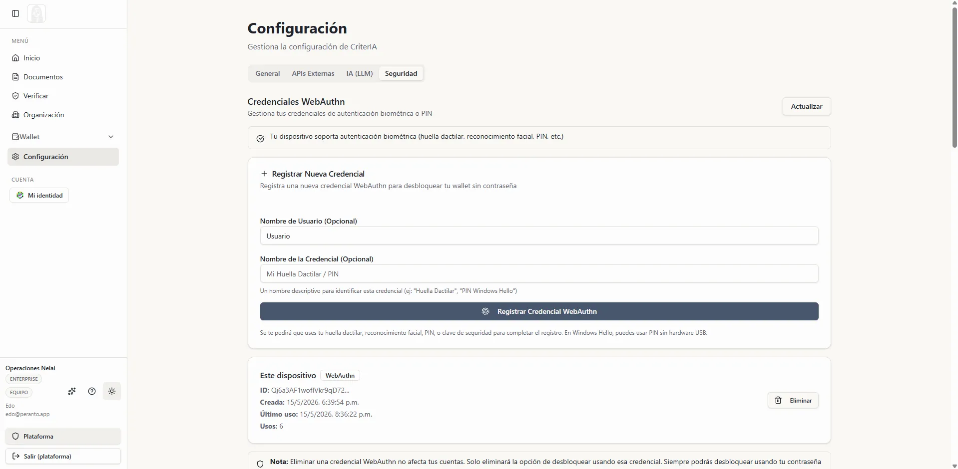 Seguridad con WebAuthn para desbloquear la wallet sin depender solo de contraseña.